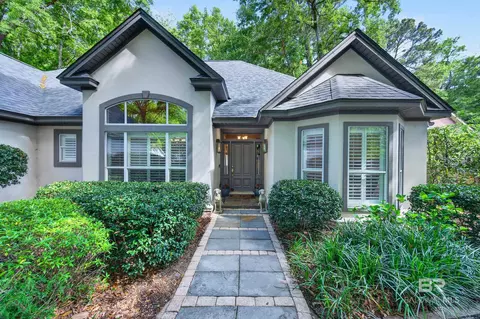 4 Greenbrier Ln, Fairhope, AL 36532