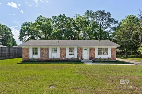 711 Ann St, Saraland, AL 36571