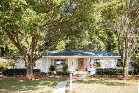 102 Ashley Dr, Fairhope, AL 36532