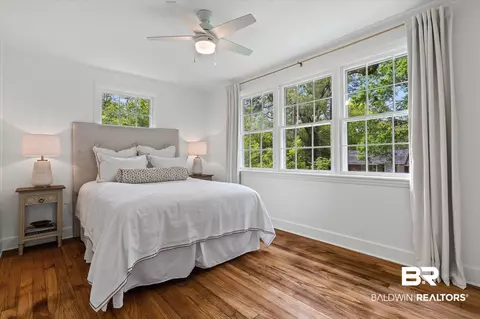 Bedroom - 5210 S Pineview Ln, Mobile, AL 36608 photo 1 of 2