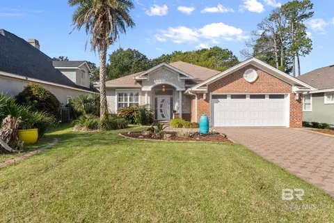 105 Lagoon Dr, Gulf Shores, AL 36542