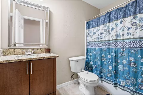 Bath - 13160 Oak Forge Dr, Mobile, AL 36608 photo 2 of 2