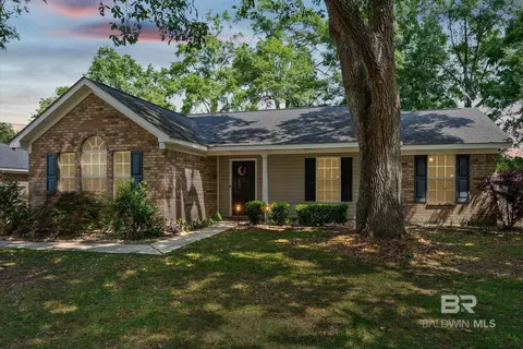 Exterior - 13160 Oak Forge Dr, Mobile, AL 36608 photo 2 of 4