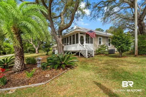 24715 Murphy Ln, Elberta, AL 36530