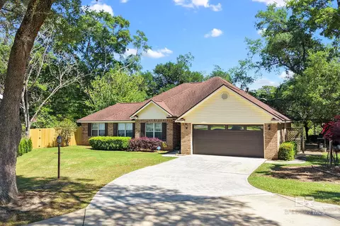 632 Pedigo Ave, Foley, AL 36535
