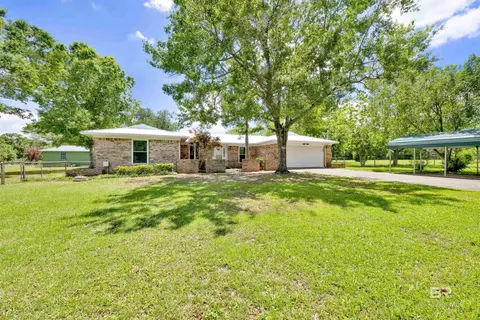 16718 Bogle Ln, Foley, AL 36535