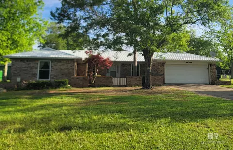 16718 Bogle Ln, Foley, AL 36535