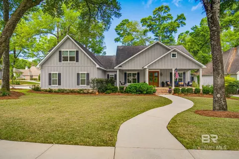 157 Pliska St, Fairhope, AL 36532