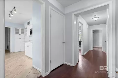 Entry Way - 2255 Pratt Dr, Mobile, AL 36605 photo 1 of 2