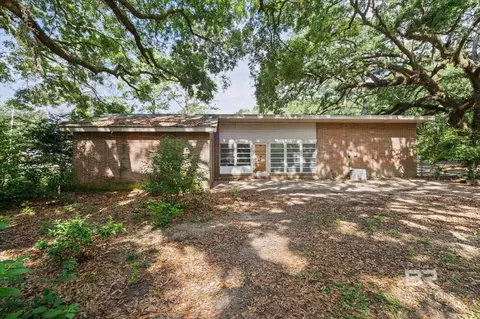 Exterior - 2255 Pratt Dr, Mobile, AL 36605 photo 3 of 6