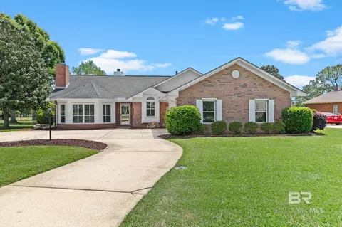 9410 Clubhouse Dr, Foley, AL 36535