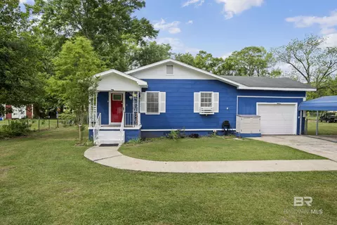 1411 Hand Ave, Bay Minette, AL 36507