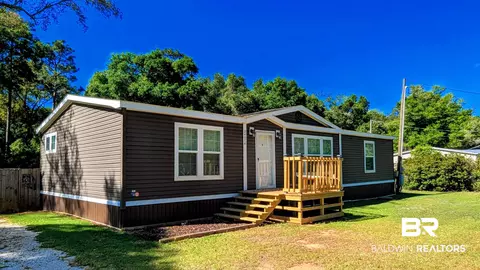34076 Medlin Ln, Lillian, AL 36549