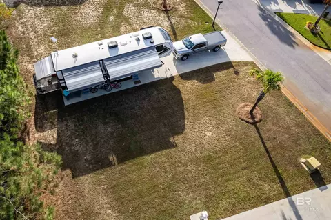 11809 Gateway Dr, Elberta, AL 36530