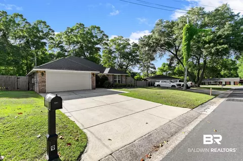 9 Cosgrove Dr, Mobile, AL 36608 photo 3