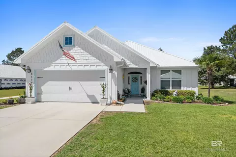 8176 Carmel Cir, Foley, AL 36535