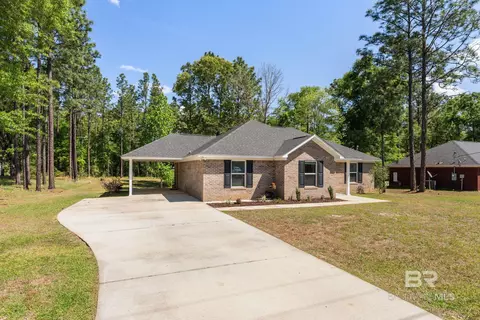 109 Lucy Dr, Bay Minette, AL 36507