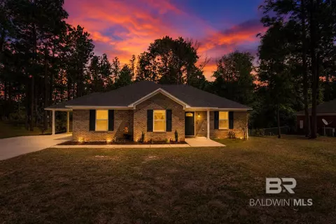 109 Lucy Dr, Bay Minette, AL 36507