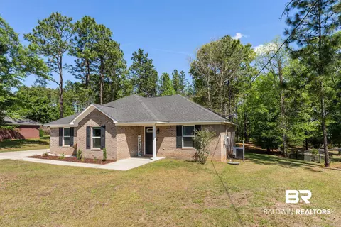 109 Lucy Dr, Bay Minette, AL 36507