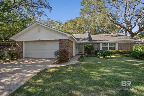 Exterior - 2636 E Old Dobbin Dr, Mobile, AL 36695 photo 4 of 8