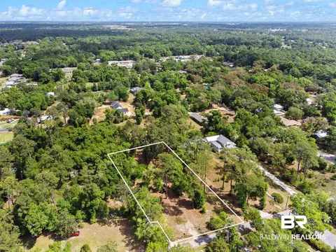 7201 Helton Dr, Foley, AL 36535