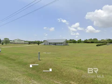 9855 Stucki Rd, Elberta, AL 36530