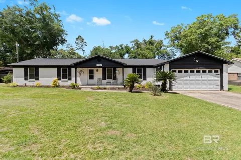 9926 Clarke Ridge Rd, Foley, AL 36535