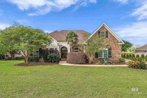 25825 Ravenwood Cir, Daphne, AL 36526