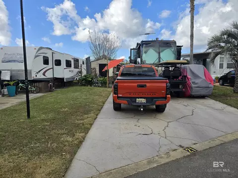 13361 Lipscomb Rd, Foley, AL 36535