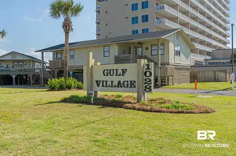 1028 W Beach Blvd #14, Gulf Shores, AL 36542