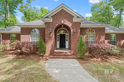 8500 Vintage Woods Dr, Mobile, AL 36619