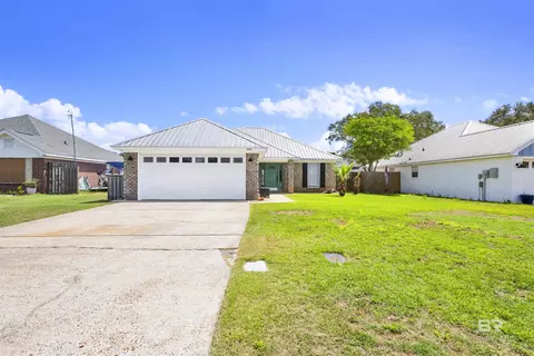 1368 W Hardwood Dr, Gulf Shores, AL 36542