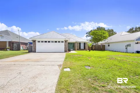 1368 W Hardwood Dr, Gulf Shores, AL 36542