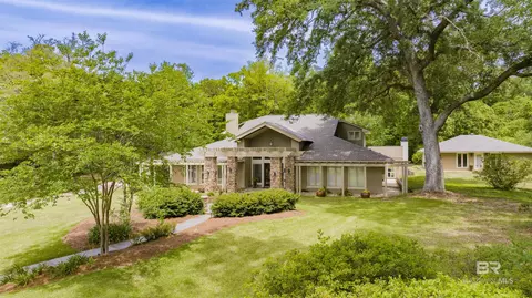 6801 N Winding Brook Dr, Daphne, AL 36526