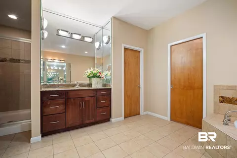 Bath - 3780 Pelham Dr, Mobile, AL 36619 photo 1 of 6