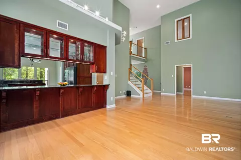 Living - 3780 Pelham Dr, Mobile, AL 36619 photo 4 of 6