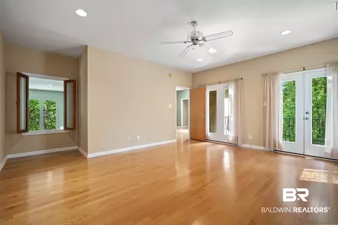 Living - 3780 Pelham Dr, Mobile, AL 36619 photo 5 of 6