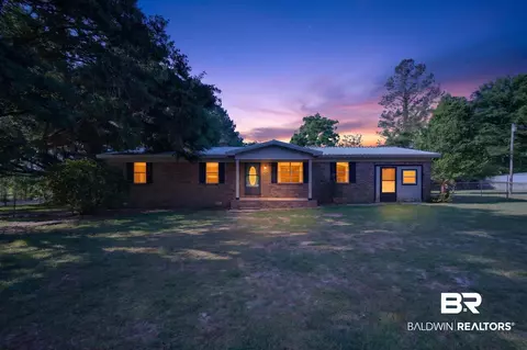 16960 Pine Grove Rd Ext S, Bay Minette, AL 36507