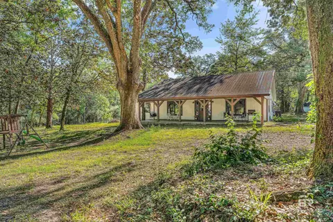 17155 Old Brady Rd, Bay Minette, AL 36507