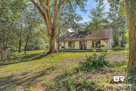 17155 Old Brady Rd, Bay Minette, AL 36507
