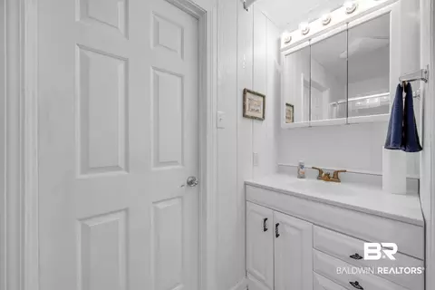 Bath - 9237 Shore Dr, Foley, AL 36535 photo 4 of 4