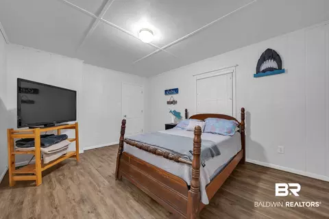 Bedroom - 9237 Shore Dr, Foley, AL 36535 photo 4 of 5