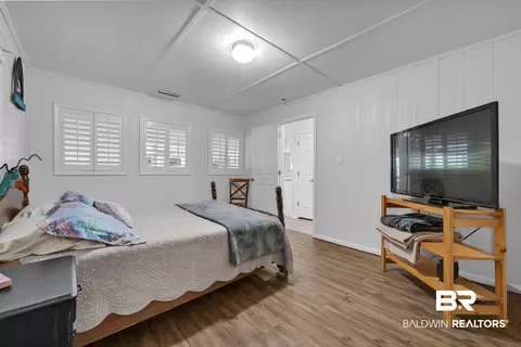 Bedroom - 9237 Shore Dr, Foley, AL 36535 photo 3 of 5
