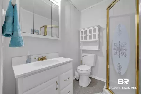 Bath - 9237 Shore Dr, Foley, AL 36535 photo 2 of 4
