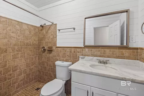 Bath - 2404 Pavan Dr, Mobile, AL 36693 photo 1 of 2