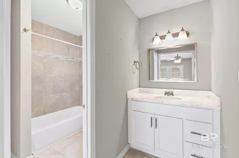Bath - 2404 Pavan Dr, Mobile, AL 36693 photo 2 of 2