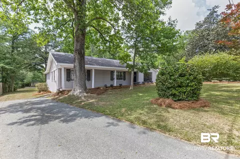 Exterior - 2404 Pavan Dr, Mobile, AL 36693 photo 3 of 7