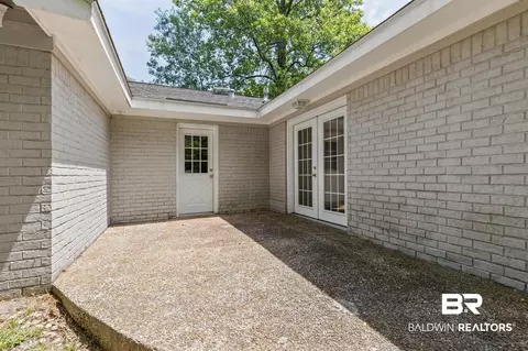 Exterior - 2404 Pavan Dr, Mobile, AL 36693 photo 4 of 7