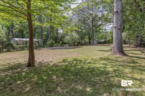 Exterior - 2404 Pavan Dr, Mobile, AL 36693 photo 5 of 7