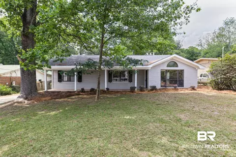 2404 Pavan Dr, Mobile, AL 36693